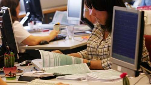 Παράταση 24 ωρών στην υποβολή των φορολογικών δηλώσεων