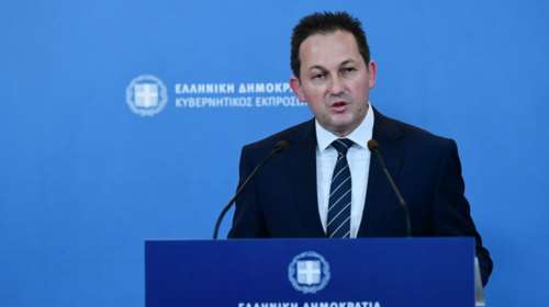 Πέτσας: Η κυβέρνηση προωθεί σταδιακή κατάργηση των τεκμηρίων