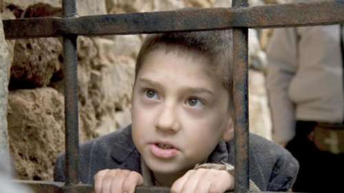 Ο μικρός "Δημήτρης" από το "Νησί" είναι πια 19 χρονών- Θα τον αναγνωρίζατε;