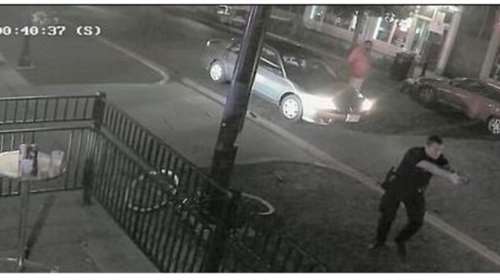 Οχάιο: Η στιγμή που η αστυνομία πυροβολεί τον δράστη