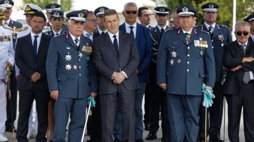 Με αιχμές Ανδρικόπουλου η παράδοση-παραλαβή αρχηγού της ΕΛΑΣ (φωτό)