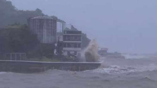 Στους 28 οι νεκροί από το πέρασμα του τυφώνα Λέκιμα στην Κίνα (βίντεο)