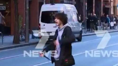 Ανδρας μαχαίρωσε γυναίκα στο Σίδνεϊ-Φώναζε &quot;Αλλάχ Άκμπαρ&quot; (βίντεο)