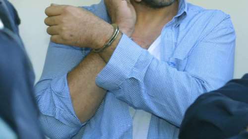 Διαρρήκτης τραυματίστηκε θανάσιμα, συνελήφθη ο ιδιοκτήτης της επιχείρησης