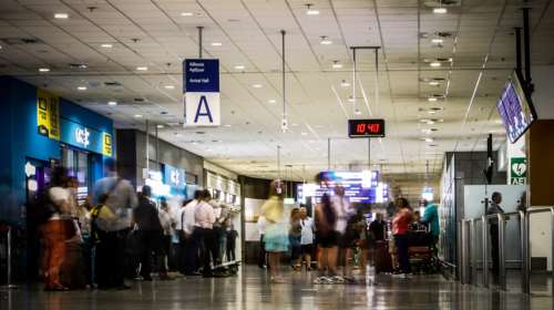 Αύξηση 4,7% της κίνησης στα ελληνικά αεροδρόμια