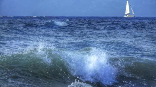 Επτά τραυματίες σε τουριστικό πλοίο στην Κάρπαθο - Έπεσε σε θαλασσοταραχή