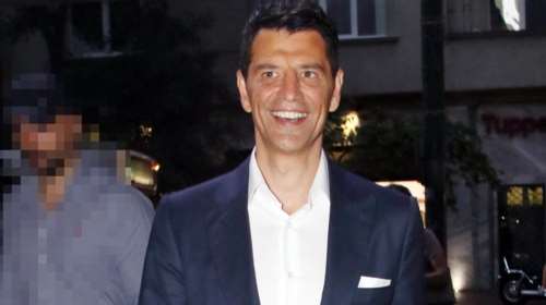 Σάκης Ρουβάς: Οι τρυφερές φωτογραφίες αγκαλιά με τα παιδιά του για τη γιορτή του πατέρα