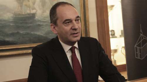 Πλακιωτάκης: Δεν υπάρχει αίτημα κατάπλευσης του Adrian Darya