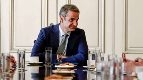 Μητσοτάκης στη Figaro: Στο 24% η φορολογία επιχειρήσεων