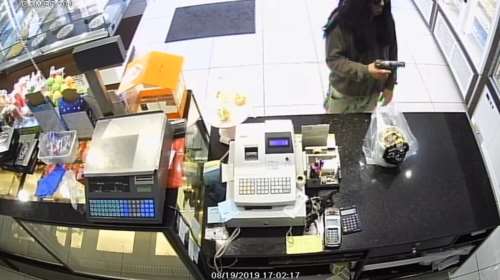 Ληστής με περούκα: 3 ληστείες σε δύο μέρες ενώ ήταν σε άδεια από τη φυλακή