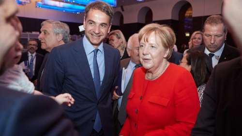 Κυβερνητικές κινήσεις με το βλέμμα στην επίσκεψη στο Βερολίνο