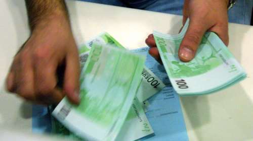 215 εκατ. ευρώ στο ταμείο του Δημόσιο από τις 120 δόσεις