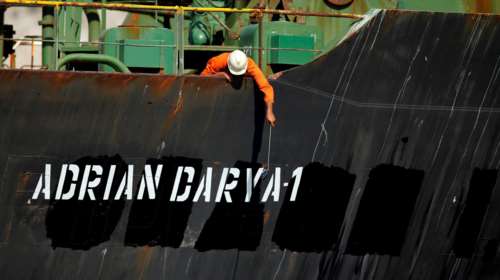 Δυτικά της Κρήτης το ιρανικό τάνκερ, δεν πάει στην Τουρκία