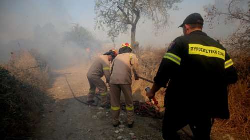 Σε εξέλιξη πυρκαγιά στην Πεντέλη - Ισχυρές δυνάμεις