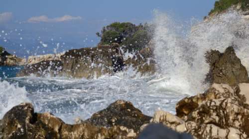 Τα μελτέμια στο Αιγαίο σημείωσαν ρεκόρ 12ετίας τον Ιούλιο [χάρτες]