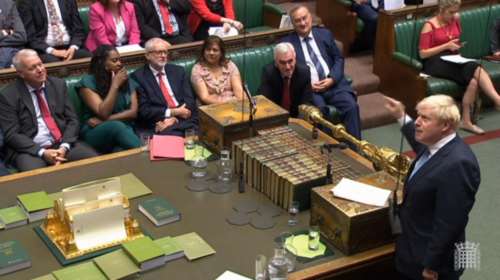 Σε θέσεις μάχης οι βουλευτές για την έναρξη του Κοινοβουλίου