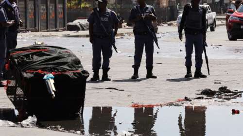 Νότια Αφρική: Άγρια επεισόδια ξενοφοβικής βίας με 5 νεκρούς