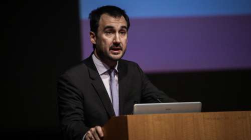 Χαρίτσης: Διαπραγμάτευση της φυγομαχίας από την κυβέρνηση της ΝΔ