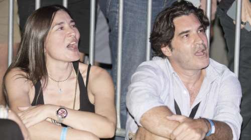 Μαρία Ναυπλιώτου - Χριστόφορος Παπακαλιάτης αραχτοί σε συναυλία [Εικόνες]