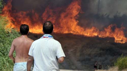 Φωτιά ξέσπασε στον Ταΰγετο  κοντά στο χωριό Λαδά