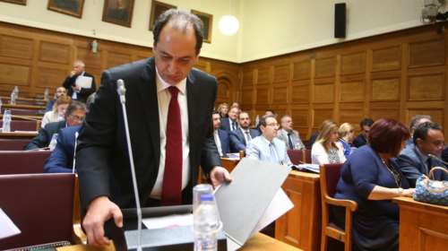 Αντιπαράθεση Σπίρτζη εκπροσώπων φορέων και συλλόγων στο Μάτι