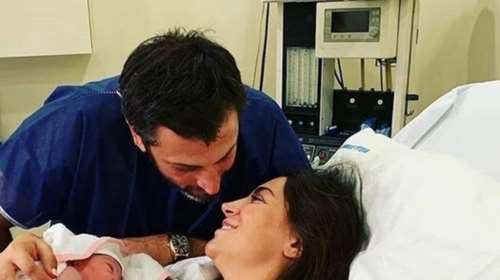 Γέννησε η Φελίσια Λαπάτη: Η φωτογραφία αμέσως μετά τον τοκετό