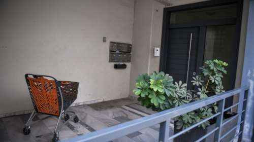 Βρέθηκε νεογέννητο κοριτσάκι σε καρότσι σούπερ μάρκετ στη Νέα Ιωνία