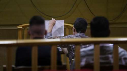 Δίκη Χρυσής Αυγής: «Δεν ήμουν μέλος, μοίραζα ρούχα»