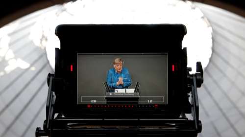 Ανησυχία Μέρκελ για τις μεγάλες παγκόσμιες εξελίξεις