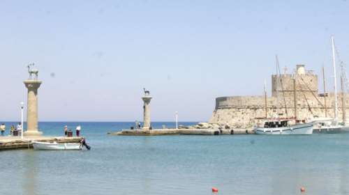 Ρόδος: Προκλητική αγωγή Τούρκων - Διεκδικούν ακίνητα από το 1940 - Ενδείξεις για δικαστική &quot;φάμπρικα&quot; από 100 τουρκικές ΜΚΟ