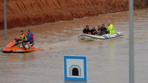 Πλημμύρες στην Ισπανία: Τρεις νεκροί και καταστροφές