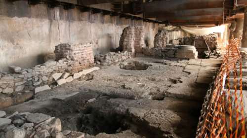 &quot;Πόλεμος&quot; για τα αρχαία με βολές για εργολάβους και διαπλοκή