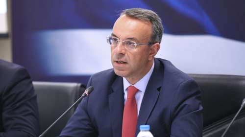 Σταϊκούρας: Η πιθανότητα εξεταστικής και η ταινία του Γαβρά