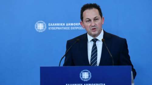 Πέτσας για Τσίπρα: Απέδειξε ότι δεν μπορεί να ωριμάσει