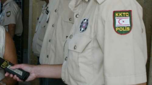 Κύπρος: Μητέρα και κόρη «συνελήφθησαν» από τις κατοχικές αρχές