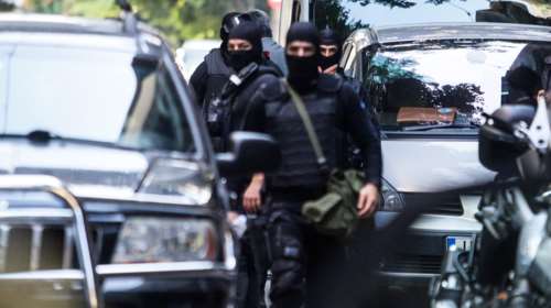 Ληστεία στα Εξάρχεια σε κατάστημα Μπαγκλαντεσιανού