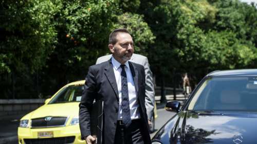 Στουρνάρας: Η Λαγκάρντ θα συνεχίσει στη γραμμή του Ντράγκι