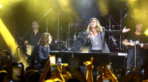 Γαρμπή: Το τραγούδι με τον γιο της &amp; η πλάκα του Σχοινά για την ομοιότητα