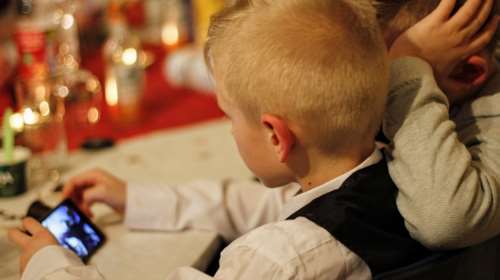 Kaspersky: 9 στα 10 παιδιά ηλικίας 7 έως 12 ετών έχουν smartphone ή tablet