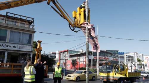 Αττική: Ξεκίνησε το ξήλωμα παράνομων διαφημιστικών πινακίδων