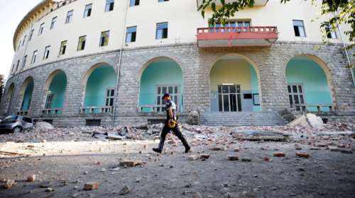 Αλβανία: Δεκάδες τραυματίες και σοβαρές ζημιές σε κτίρια
