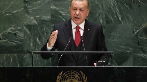 Βολές και μηνύματα Ερντογάν για Κυπριακό και Αν. Μεσόγειο