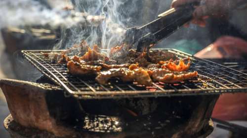 Ρωσία: Μπλοκο σε μερακλήδες που ψήνουν σουβλάκια στο μπαλκόνι