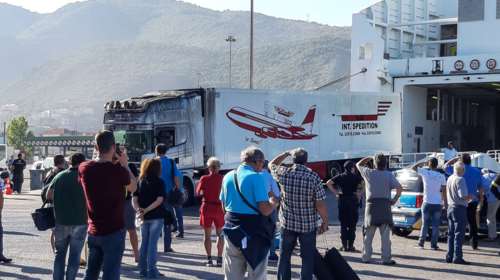 Ασφαλείς όλοι οι επιβάτες του Olympic Champion