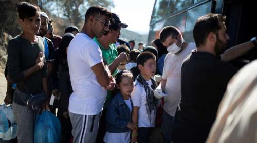 Ρεκόρ αφίξεων - Συγκλονίζουν τα στοιχεία για τα ασυνόδευτα παιδιά