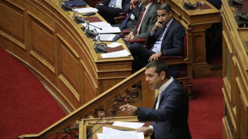 Προσφυγικό και εργασιακά επαναφέρουν τις διαχωριστικές γραμμές