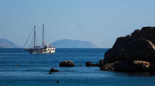 Βελτιώνεται ο καιρός - Ανεβαίνει η θερμοκρασία