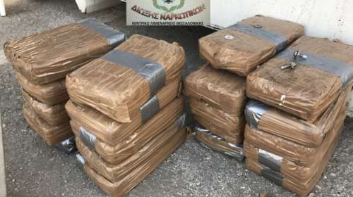 700 κιλά κόκας από το Εκουαδόρ κρυμένα σε φορτία με μπανάνες