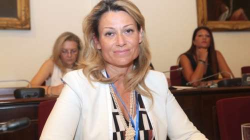 Λαζαράκου: Νέα προϊόντα χρηματοδότησης και στην Ελλάδα