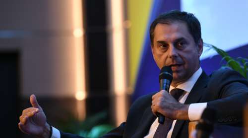 Θεοχάρης στη FAZ: Μόνο με αρνητικό τεστ κορονοϊού θα έρχονται τουρίστες στην Ελλάδα